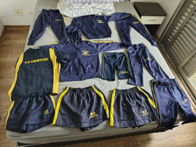 Uniforme escolar 
