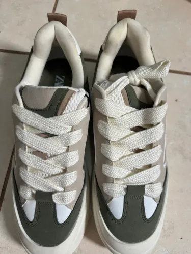 Tenis zara usado /semi novo