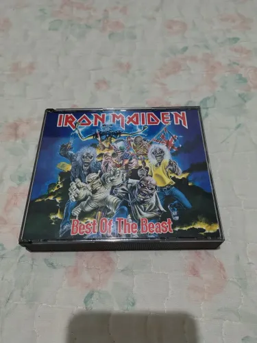 Cd iron maiden best of the beast japonês (fat box)