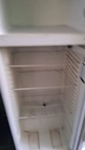 Geladeira com defeito