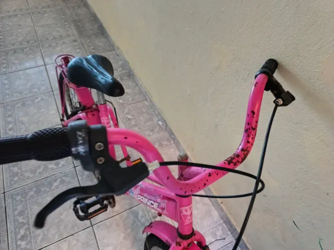 Bicicleta rosa infantil aro 20 Ac Cartão 