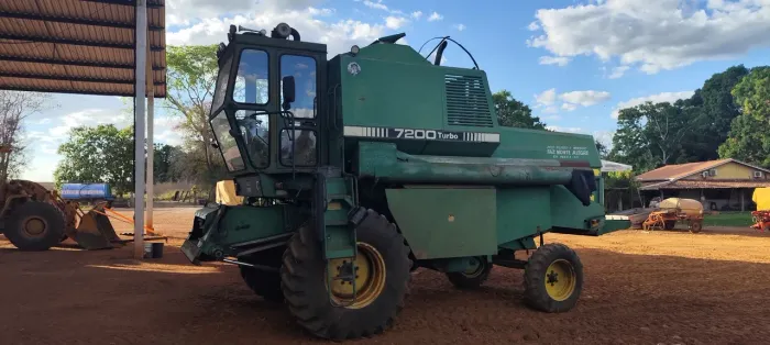 Colhedeira 7200 SLC John Deere