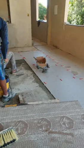 Obras, reformas, pinturas, construção civil em geral.