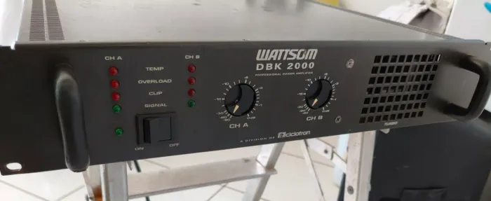 Amplificador Profissional DBK 2000