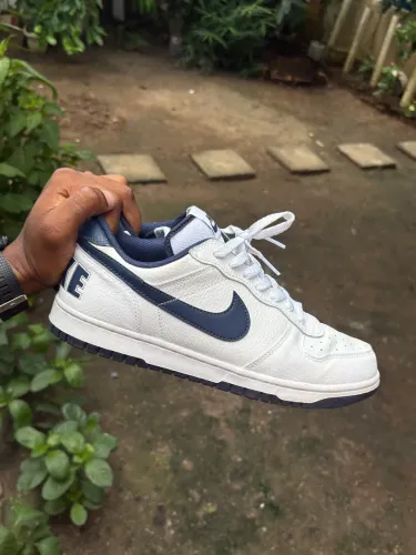 Tênis Nike Big Low