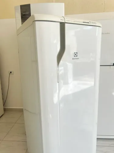 Geladeira Electrolux , Toda Funcionando e R$ 1.000 no pix