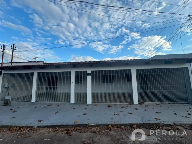 Casa Residencial Quadra 17, lote B-25 Praça Interna Nº 12 Bairro Rodoviário Goiânia