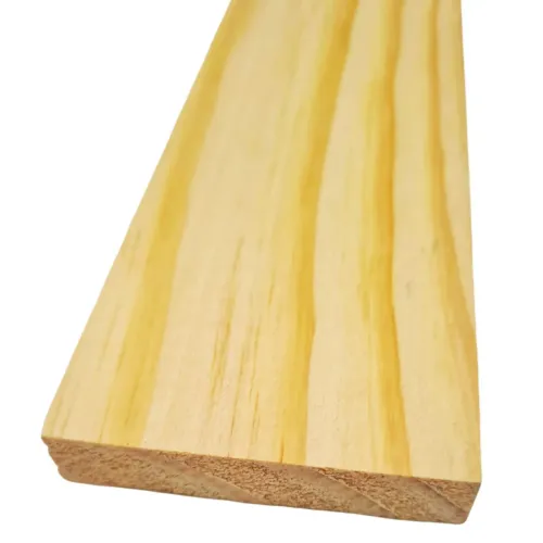 Tábuas de pinus seca