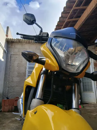 Cb 300r flex 2013 a mais nova do Brasil para pessoas exigentes ok valor 11000