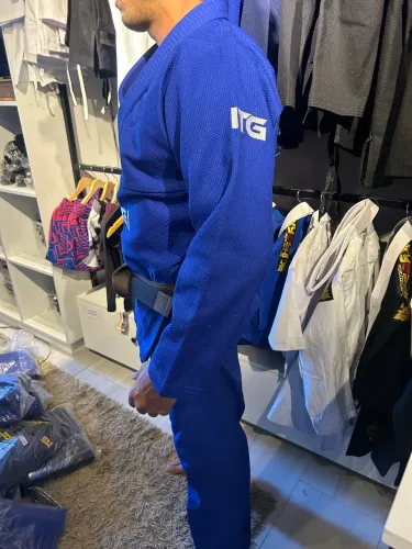 Kimono para jiujitsu IN THE GUARD