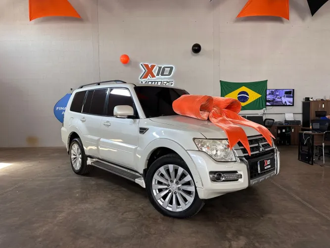 Mitsubishi Pajero HPE 3.2 4X4 T.i. Dies. 5P Aut. 2016