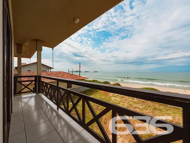 Casa | Balneário Barra do Sul | Salinas