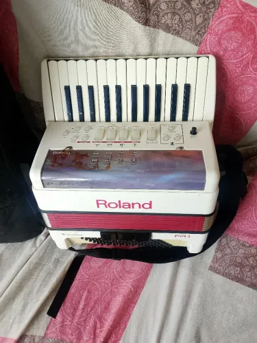 Acordeon Roland fr1