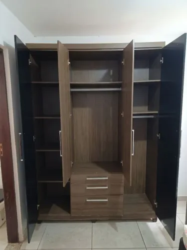 Guarda Roupa 4 Portas