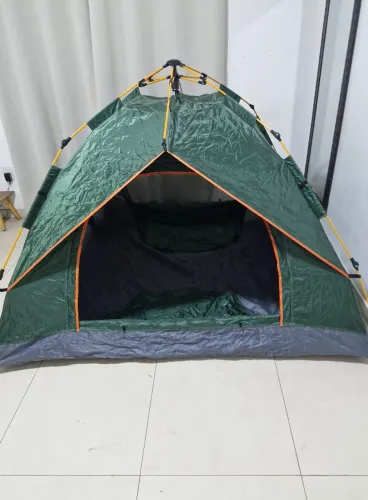 Barraca automática de camping (150,00 reais)