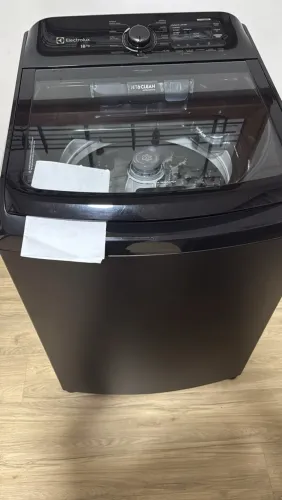 Máquina de lavar roupa Eletrolux 18kg