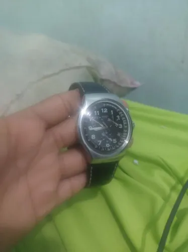 Relógio swatch zerado