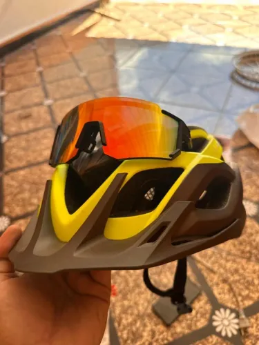 capacete