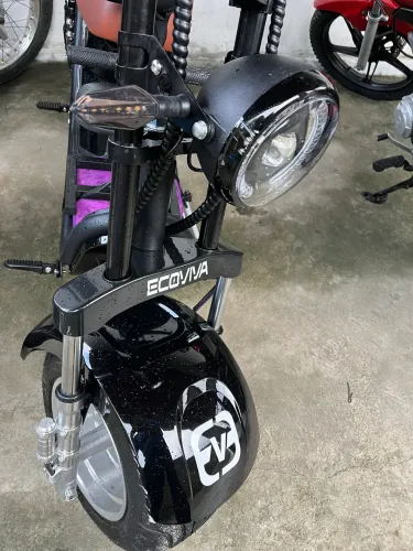 Scooter elétrica 