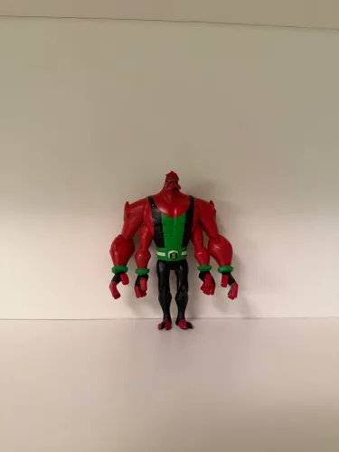 Quatro Braços Ben 10 Omniverse