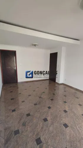 Sobrado com 188m² / 3 vagas / Santo André
