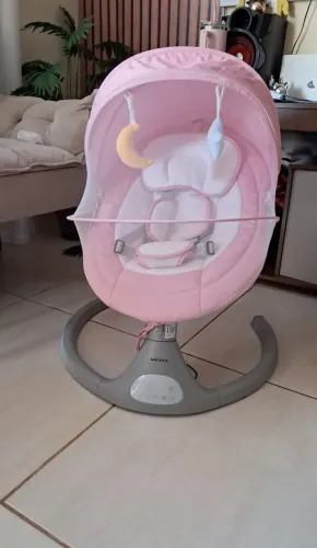Cadeira de descanso e balanço 
