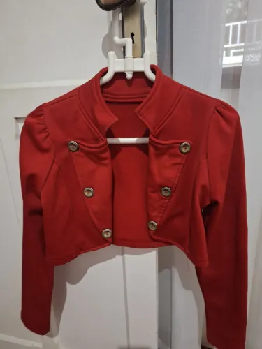 Casaquinho vermelho tamanho M