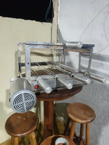 Grill giratório
