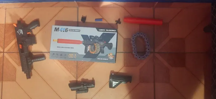 Arma de brinquedo m416 dardos usado execente
