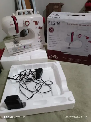 Maquina de costura bella elgin