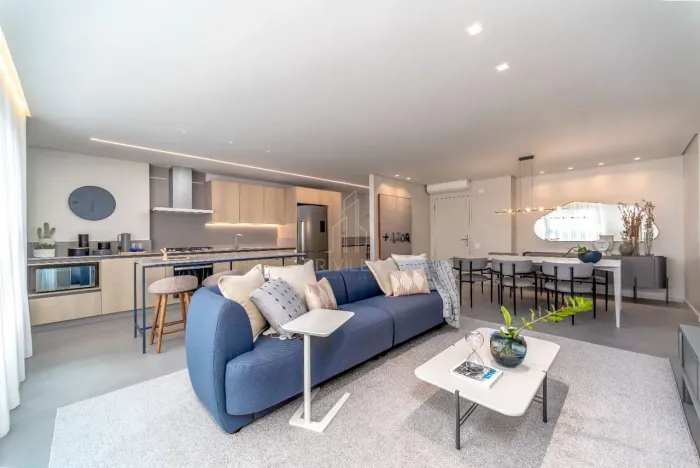 APARTAMENTO NOVO E MOBILIADO NO CENTRO COM VISTA PARA O PORTO