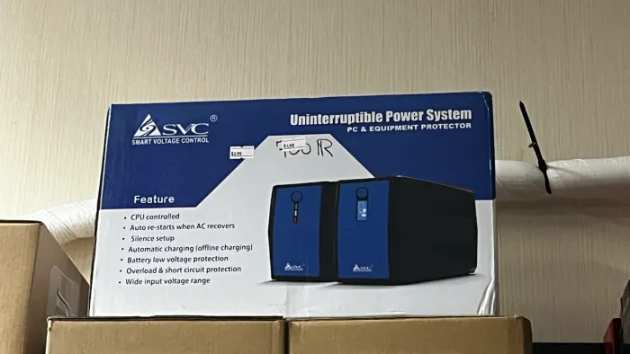 SVC Uninterruptible Power System VP-1000-LCD