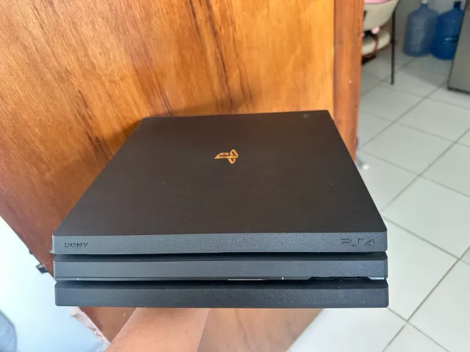 PlayStation 4 PRO