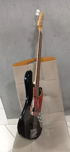 Baixo Jazz Bass Michael