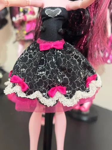 Saia Draculaura Aniversário 1600 Monster High Sweet 1600