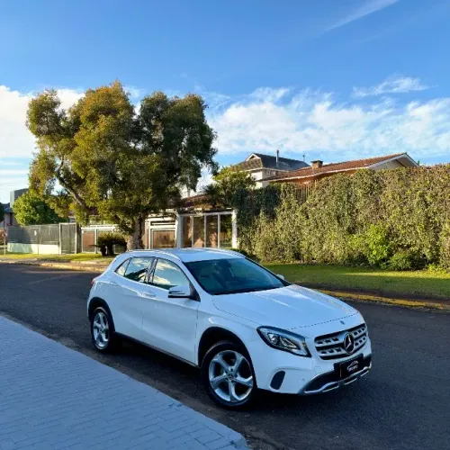 Mercedes-Benz GLA 200 Adv. 1.6/1.6 TB 16V Flex Aut. 2018