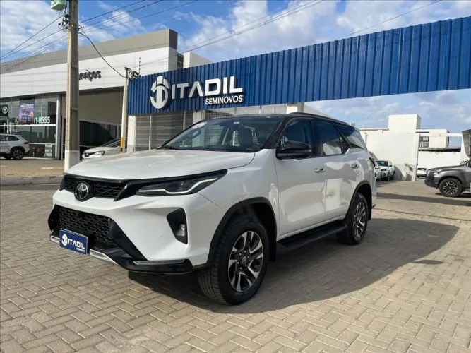 Toyota Hilux SW4 4X4 2.8 Diesel 2024