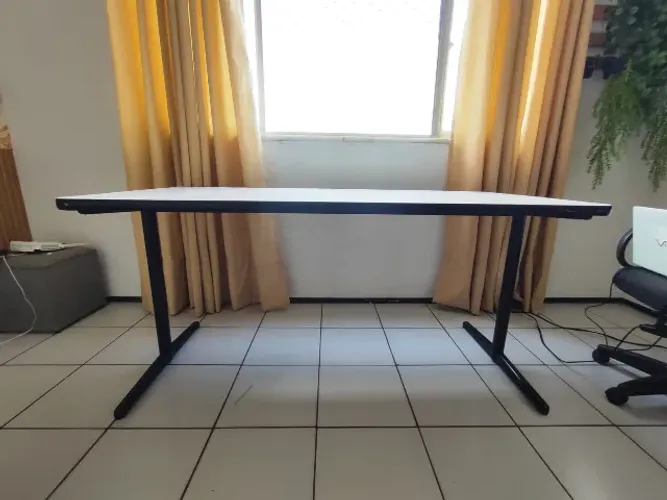 Mesa Grande (Estilo Industrial/Cavalete) - 160 x 78 cm