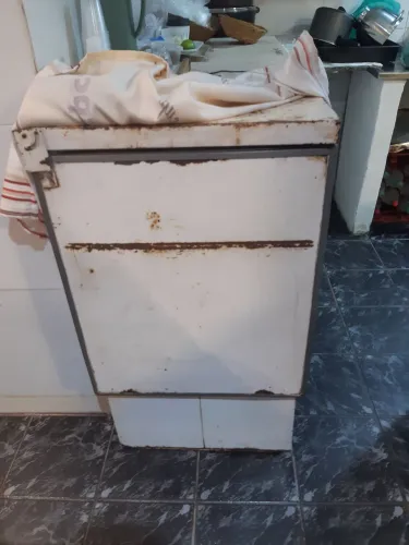 Freezer horizontal usado, duas portas.