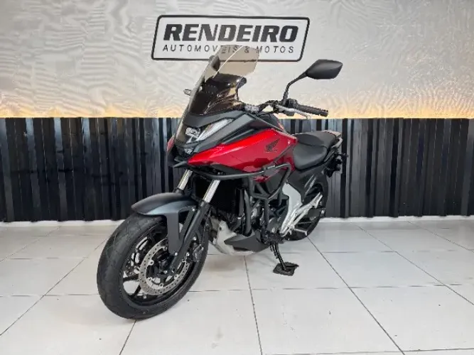Honda NC750 ano 2026 com 2.000km aceiro troca