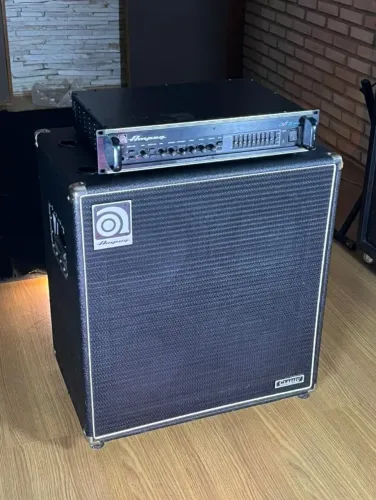 Cabeçote e caixa de baixo Ampeg SVT III Pro + Caixa Ampeg SVT 410 Classic