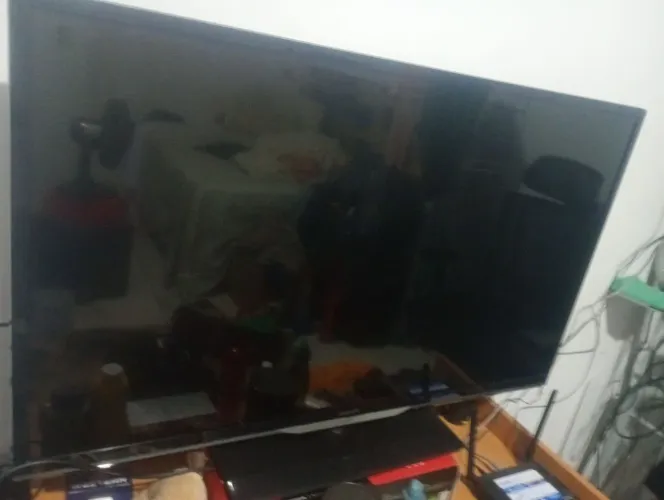 TV Philips 42" Full HD 1080p Smart Slim LED Série 3500