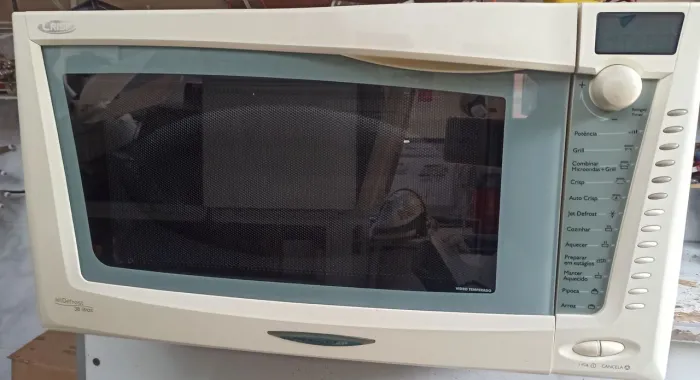 Microondas gigante