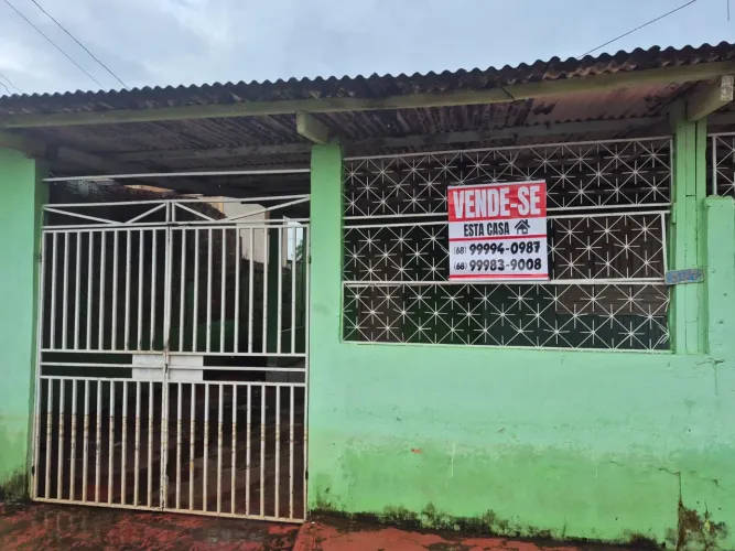 Vende uma casa