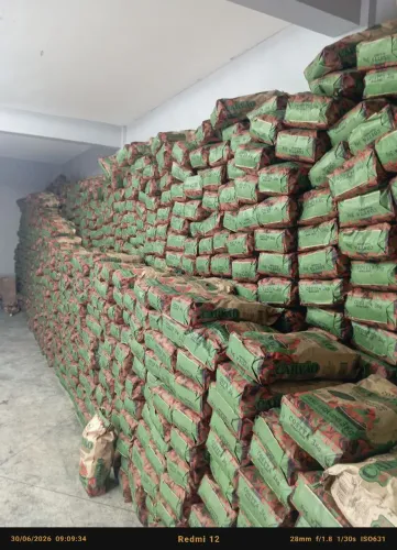 Lote Com 34 toneladas de Carvão embalado, sendo 80% embalagem de 4 kgs e restante 3 kgs .