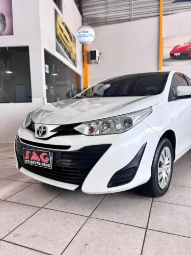 Toyota Yaris XL Live Sedan 1.5 Flex 16V 4P AUT 2022
