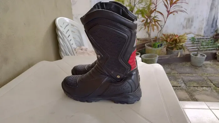 Vendo par de botas ? para Motociclistas, 200 reais.