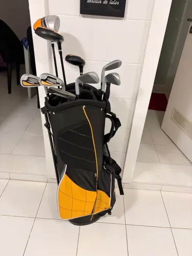 conjunto de tacos de golfe com bolsa da linha Wilson Ultra