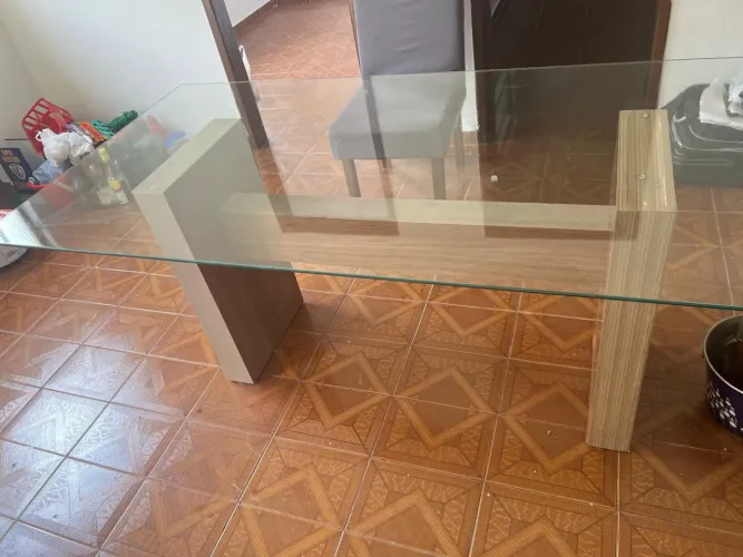 MESA De vidro com cadeiras , armário de parede 2 e 3 portas , mesa de canto para pc