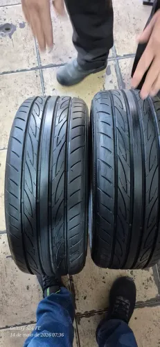 2 Pneus 205 45 R17 Yokohama Advan Fleva 88W